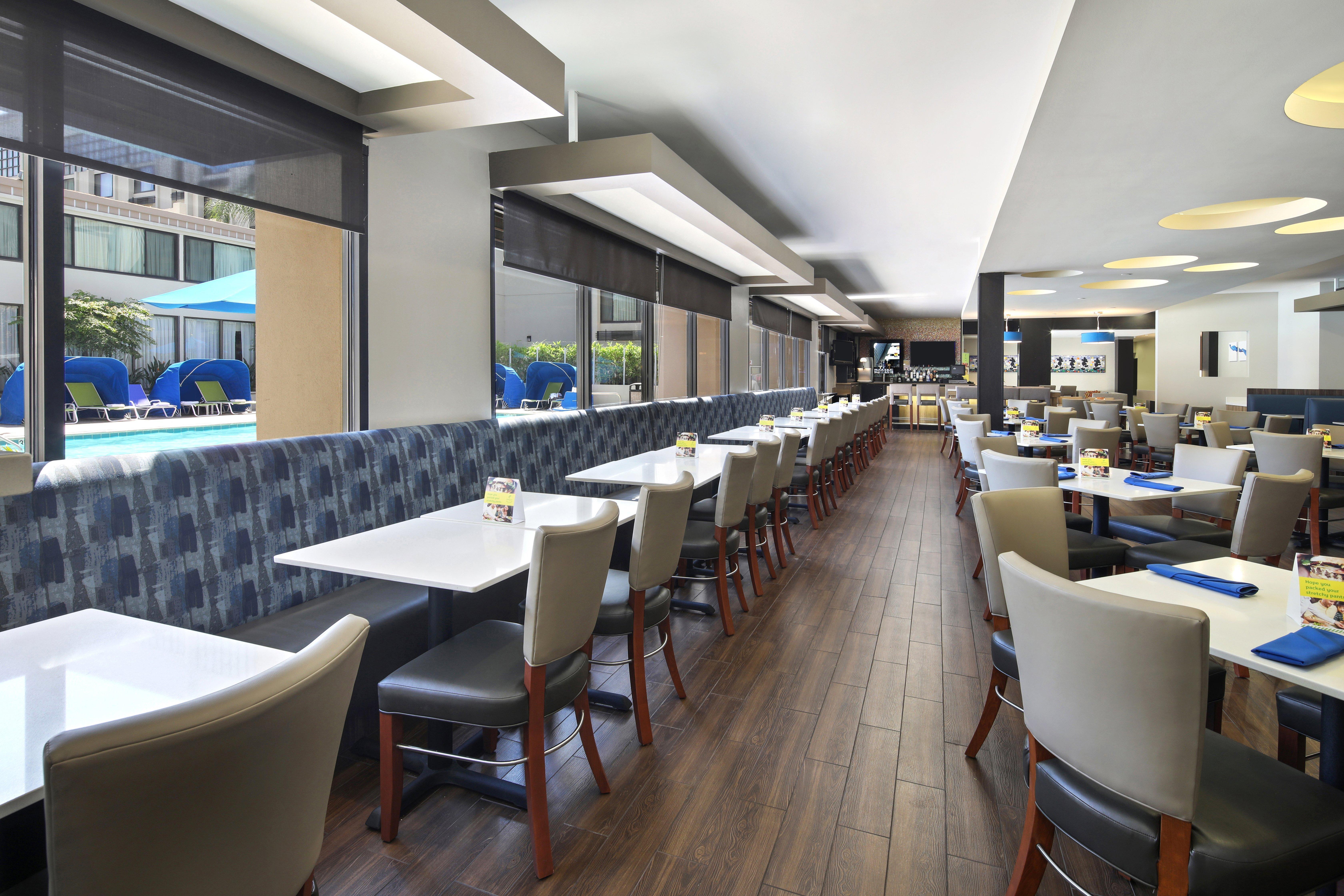 Holiday Inn Hotel & Suites Anaheim By Ihg Екстер'єр фото